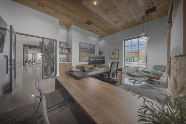 TaylorDerrickCapital-SliderImages-RockysOffice